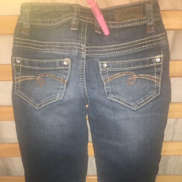 Justice jeans size 7s - Picture 2 of 5